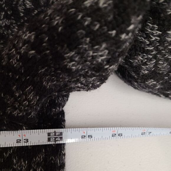 Snowflake Print Zippered Sweater size XL - Picture 5 of 6